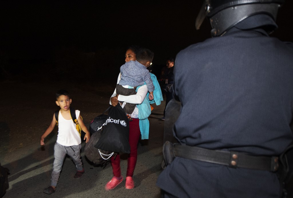 De vuelta a casa: 28 venezolanos se marchan caminando desde Lima