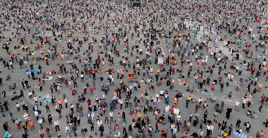 Protestas en Alemania contra las medidas restrictivas por la pandemia