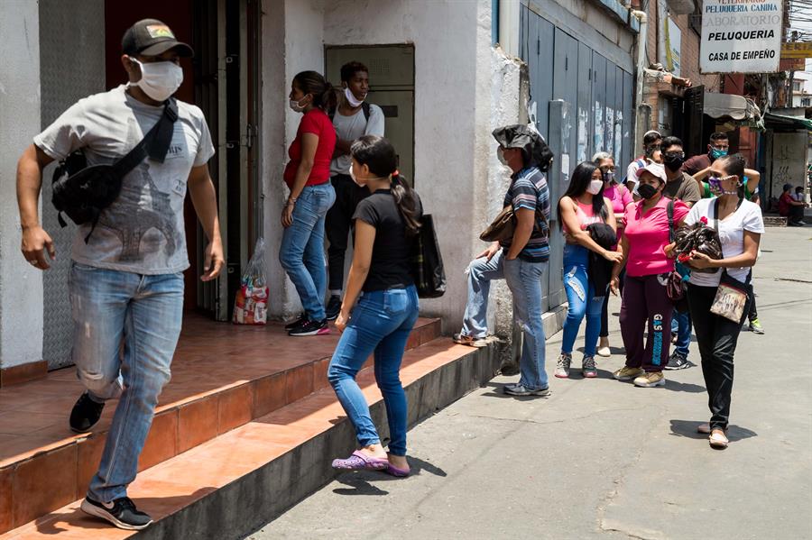 ¿Dónde estamos y hacia dónde vamos en COVID-19?: infectólogos responden