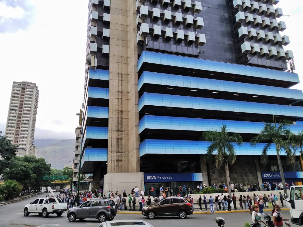 Actividad reducida para la banca en Caracas y seis estados esta semana, dice Sudeban