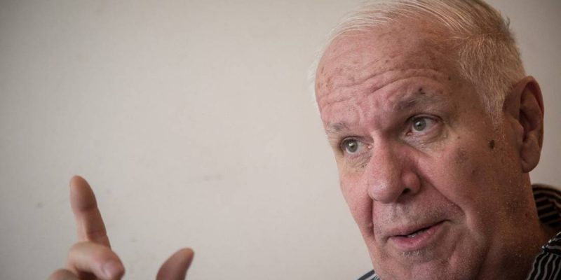 Rector Rafael Simón Jiménez es partidario de una observación electoral hasta de la OEA