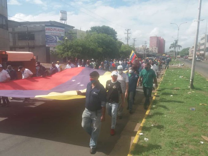 "Esta es una marcha en contra del hambre", dicen trabajadores de Guayana durante protesta #18Jun