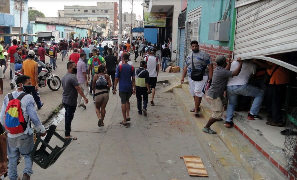 Puerto La Cruz cierra mercado municipal por dos días y Lechería restringe circulación