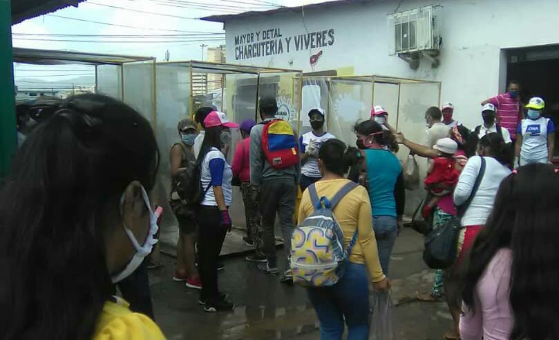 Puerto La Cruz cierra mercado municipal por dos días y Lechería restringe circulación