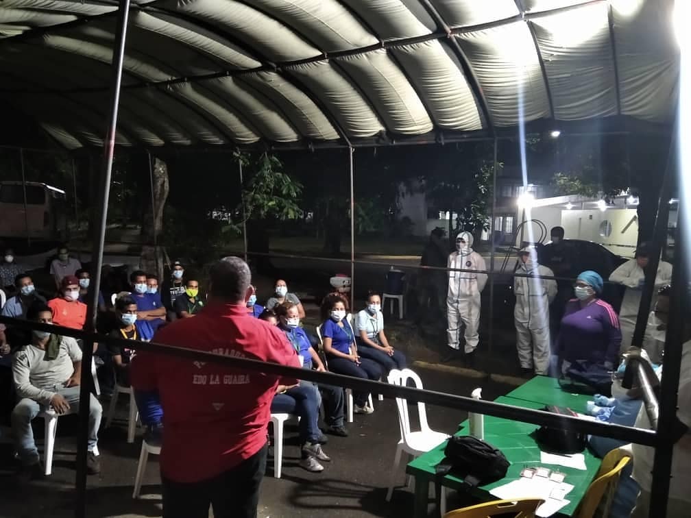 El gobernador del estado Vargas, Jorge Luis García Carneiro, confirmó este miércoles 22 de julio la detección de un foco de COVID-19 en una empaquetadora de cajas Clap en el puerto de La Guaira,  perteneciente a la empresa Salva Foods 2015 C.A.