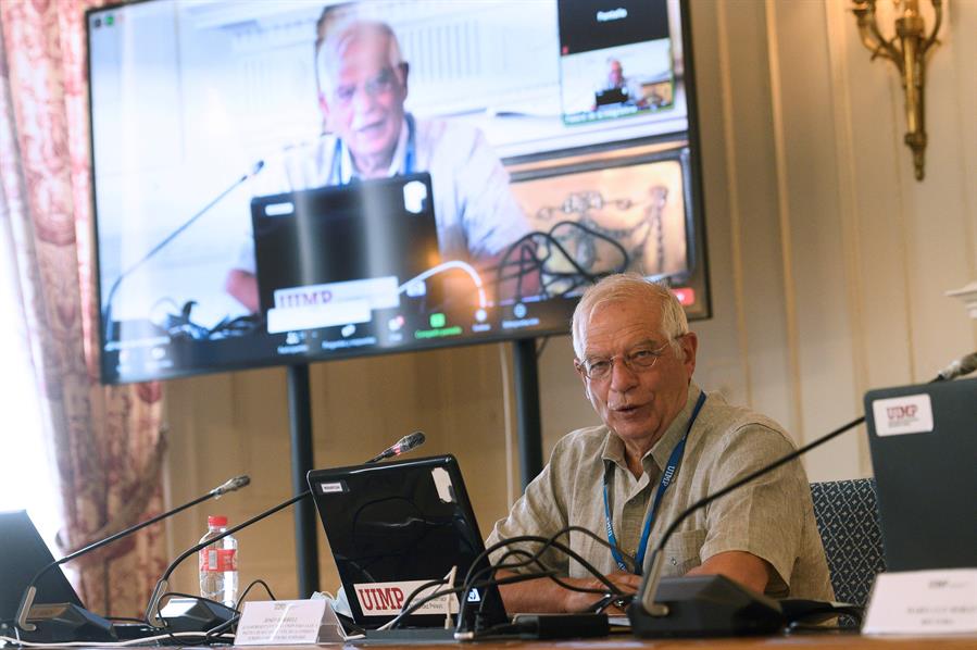 UE se plantea sanciones a dirigentes bielorrusos, pero "nunca" a su pueblo