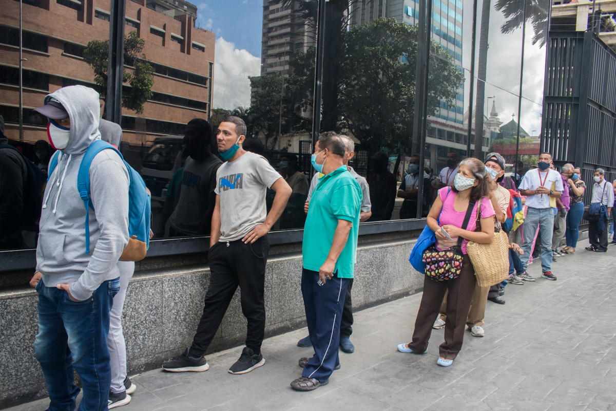Colas agencias bancarias Caracas
