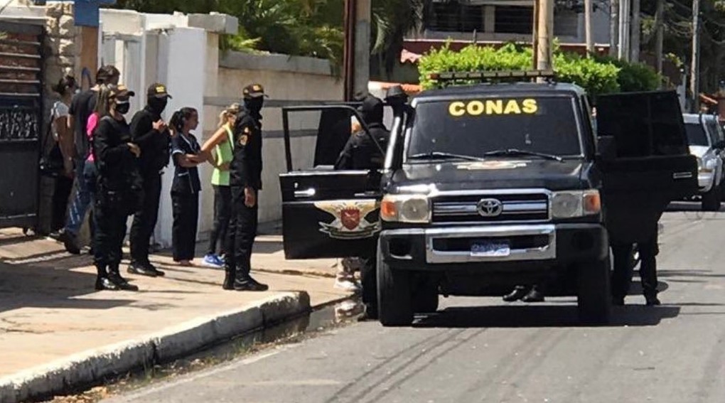 Allanan vivienda de la madre del diputado Armando Armas