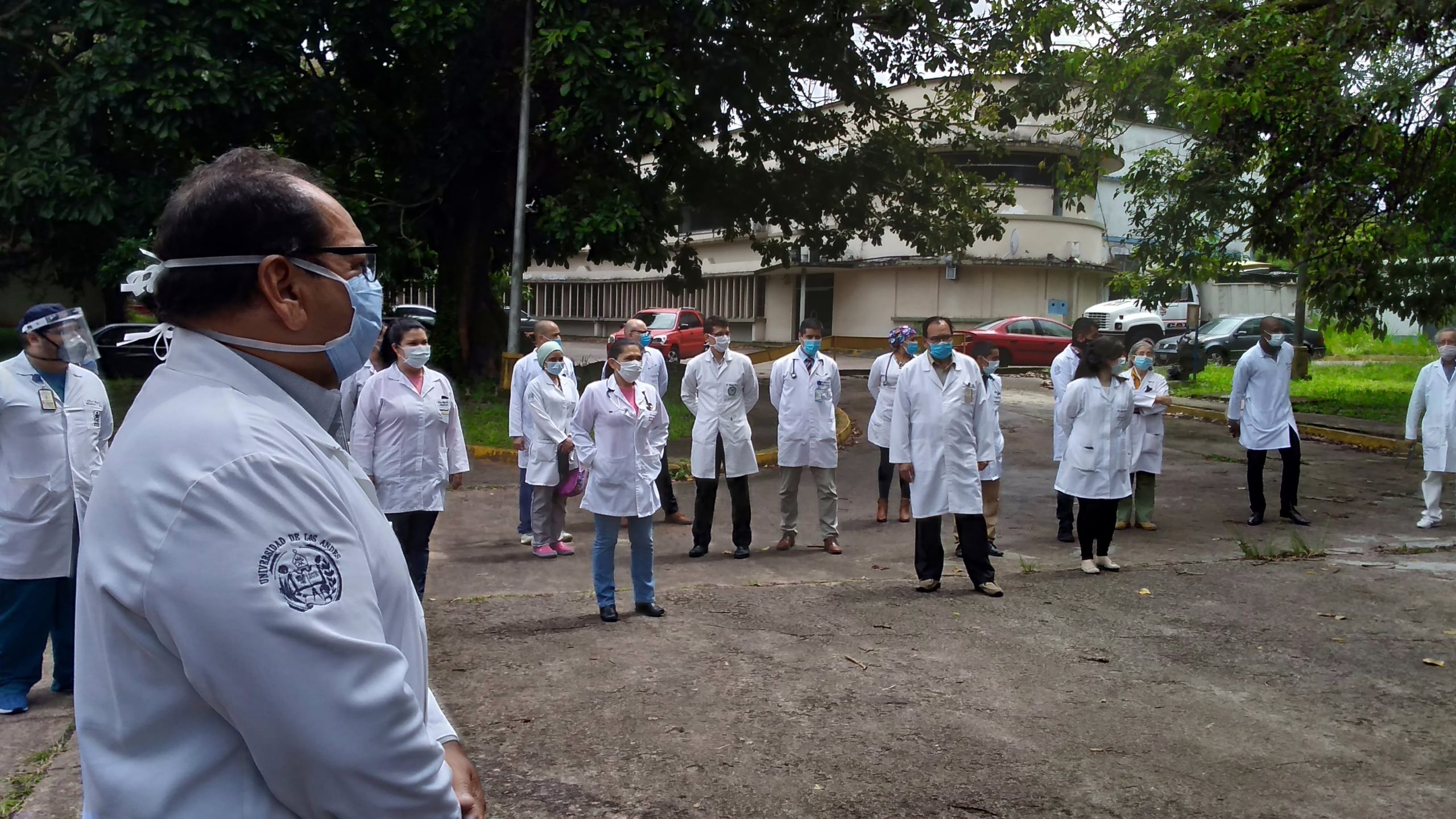 Murieron 50 trabajadores sanitarios por COVID-19 en el mes de marzo