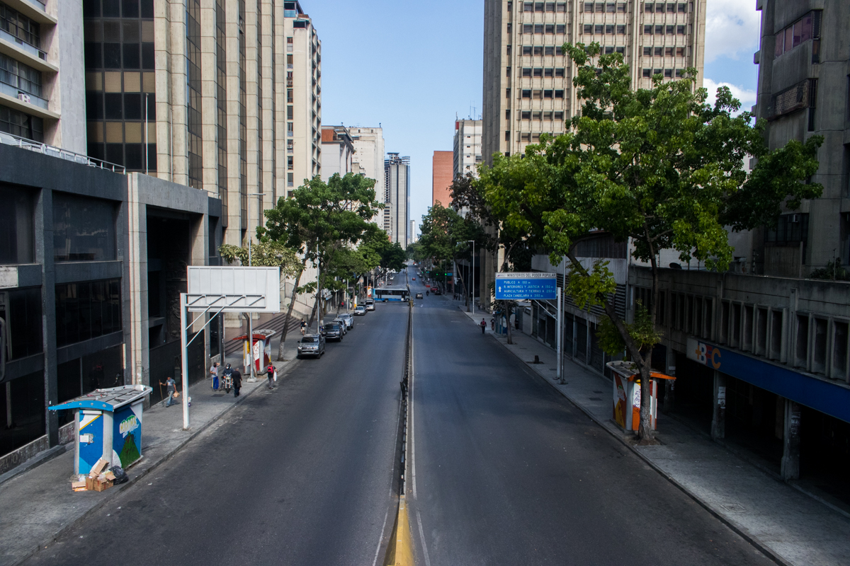 Balance semanal del COVID-19: Caracas fue la región con más decesos y casos
