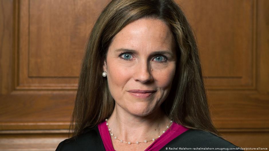 EEUU: Trump nombraría a Amy Coney Barrett en Corte Suprema
