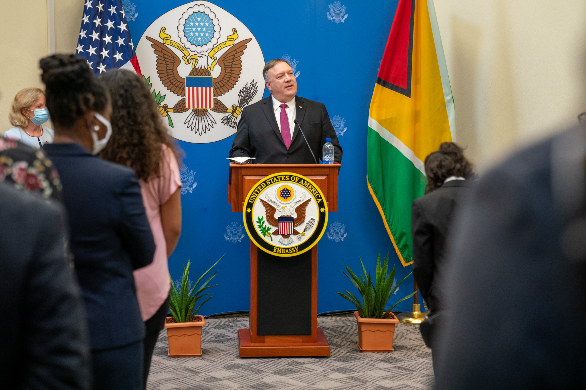 Brasil y EEUU afirman que Venezuela verá caer a Maduro en algún momento