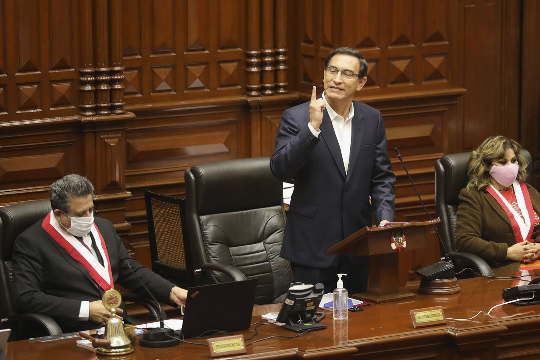 Congreso peruano abre debate final para destituir al presidente Vizcarra