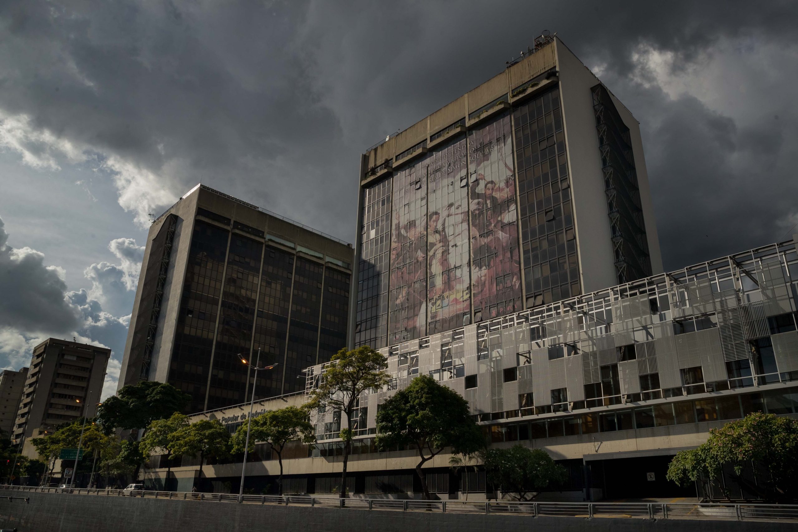 Lo que dijo Maduro sobre la caída de ingreso de divisas en Venezuela