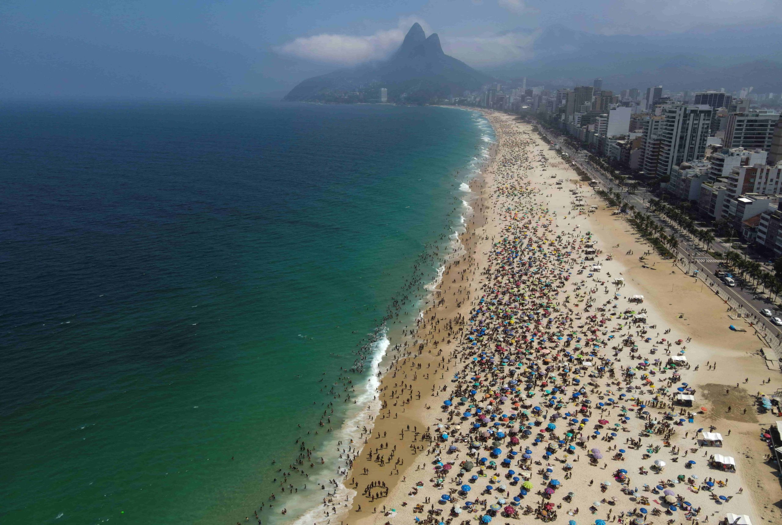 Brasil teme un repunte de la pandemia sin haber dejado atrás la primera ola