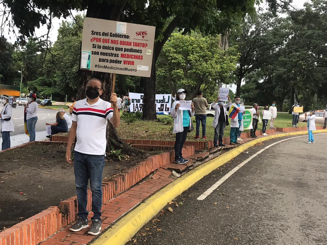 Médicos en Carabobo realizan protesta silente en apoyo al doctor Alexis Riera