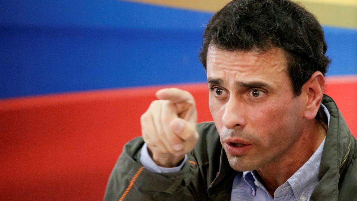 Para analistas retiro de Capriles de la contienda electoral es “coherente”, pero insuficiente