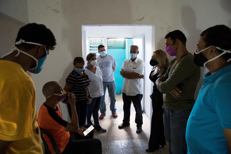 Venezolanos varados en República Dominicana buscan retornar a la desesperada