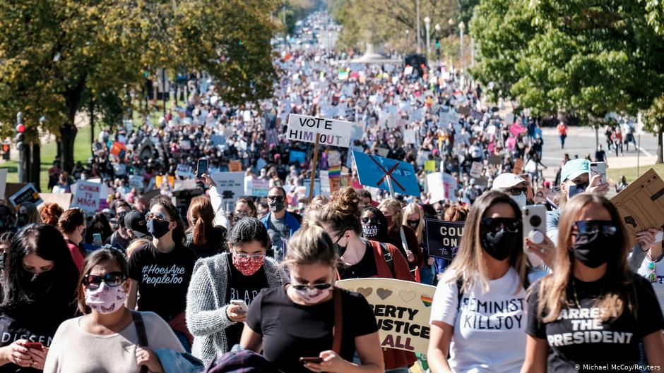 Miles de mujeres protestan contra Trump en EE. UU.
