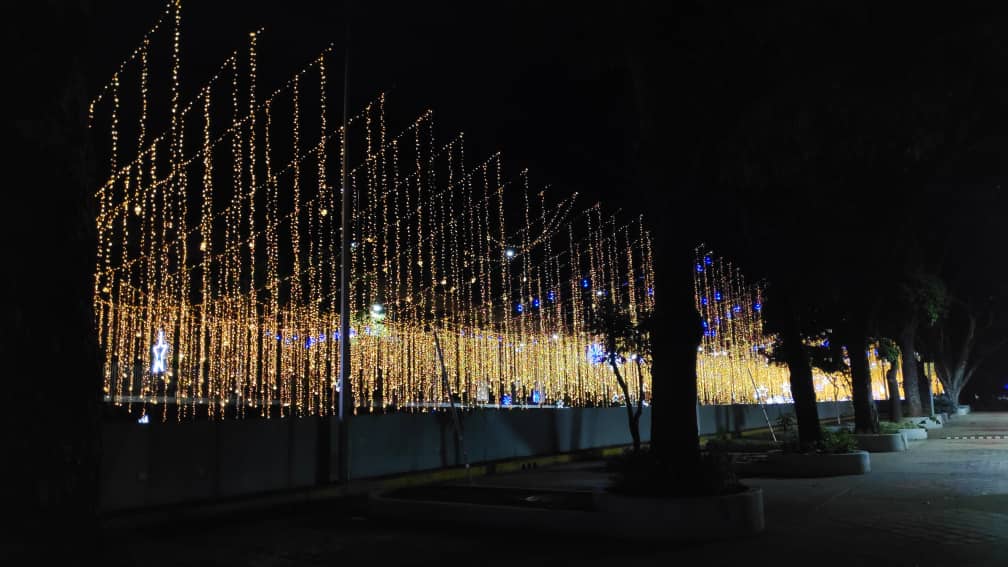 El Guaire sigue iluminado pese a los apagones en el interior del país