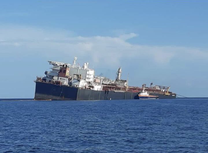 Trinidad y Tobago en alerta ante posible hundimiento de tanquero Nabarima