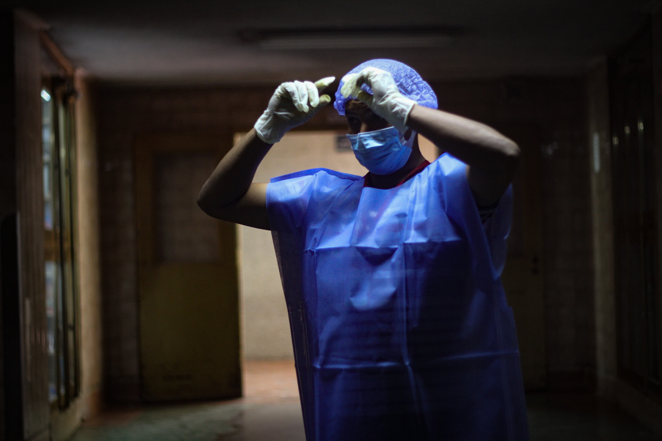 En un año de pandemia, en Venezuela ha muerto más personal sanitario que en Ecuador y Chile