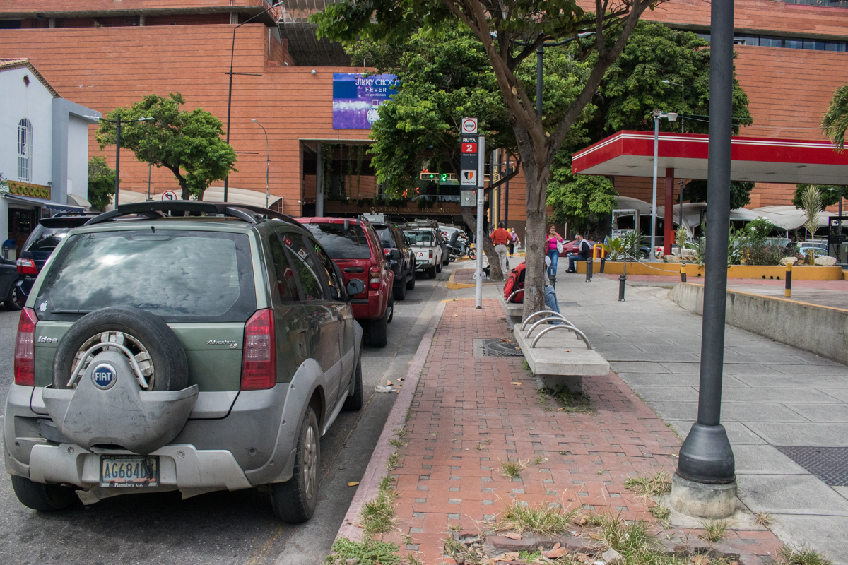 "Estamos a las puertas de una nueva escasez de gasolina", advierte experto