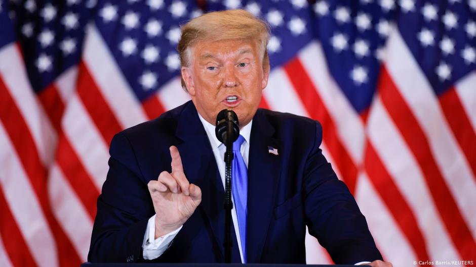 Trump se niega a firmar ley de alivio por pandemia