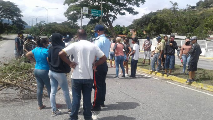 Protestan por demanda de gas doméstico en Barquisimeto, Maturín y Los Teques este #3Nov