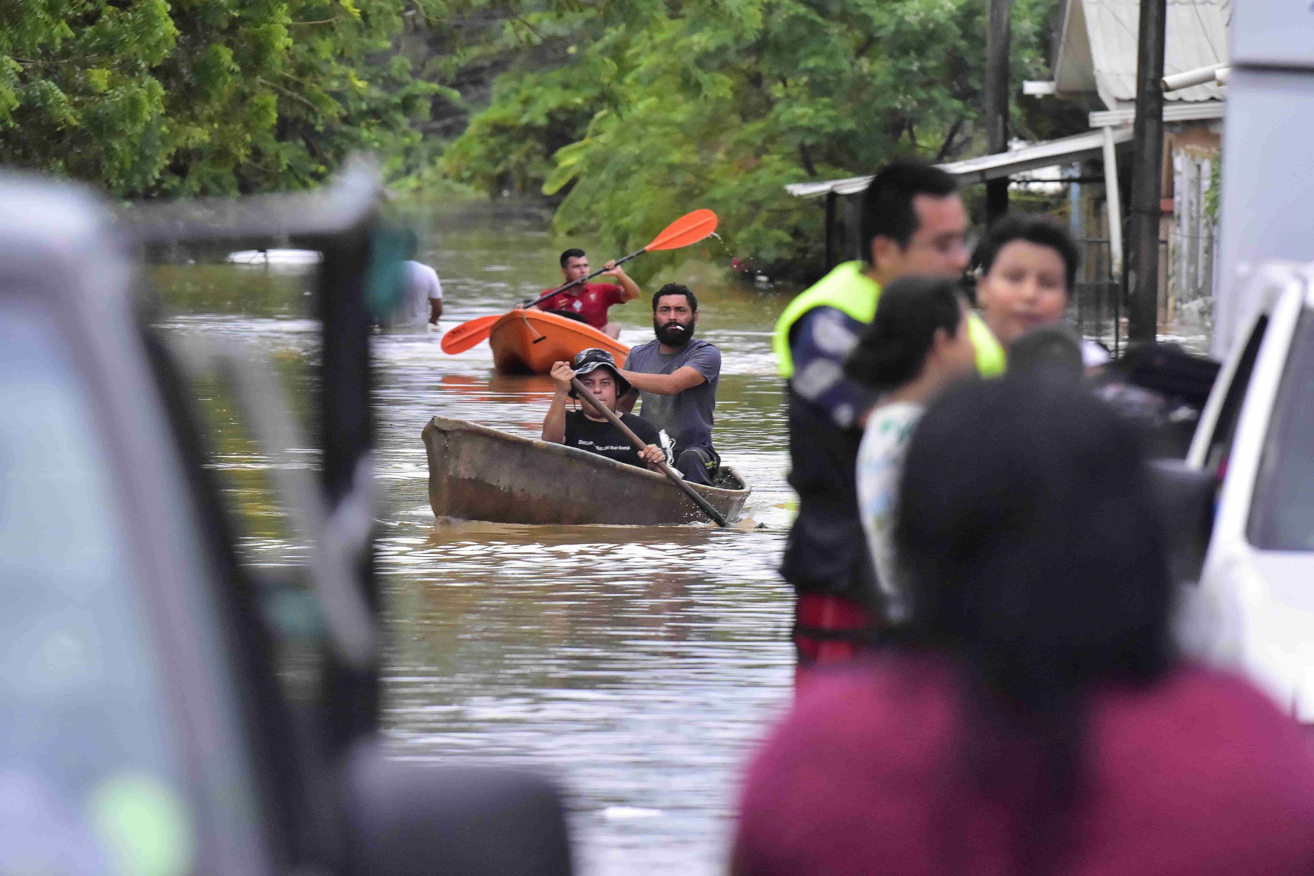 Eta deja sumida a Honduras en una nueva crisis y pidiendo ayuda
