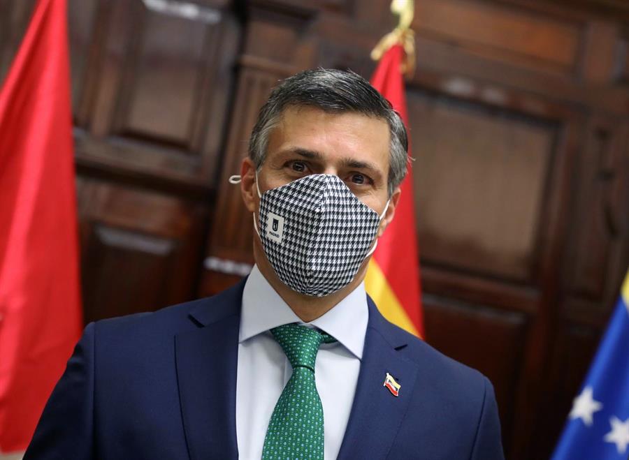 Policía española denuncia a Leopoldo López por infringir medidas de bioseguridad