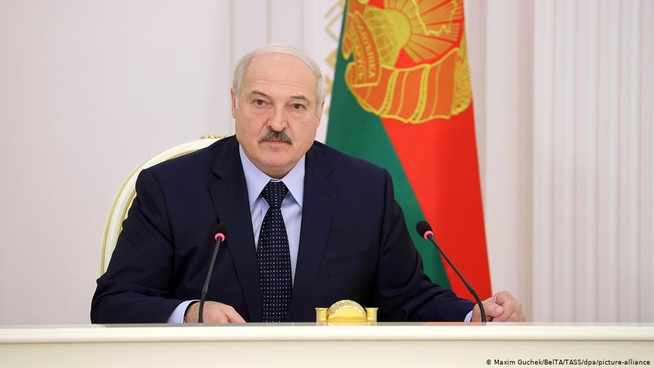 Lukashenko afirma que dejará la presidencia tras aprobarse las reformas constitucionales