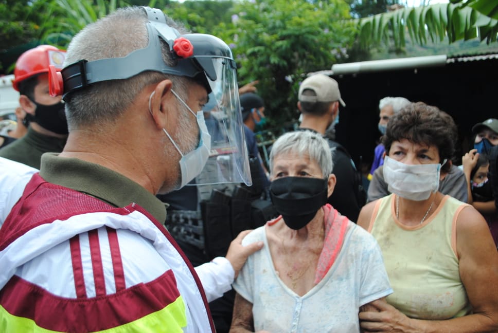 "La distribución de gas en los sectores afectados por las lluvias será gratuito", dice Freddy Bernal