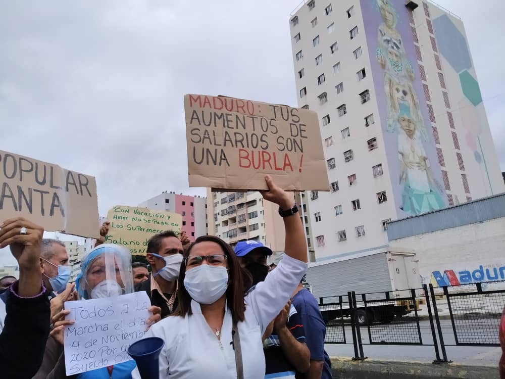 Trabajadores sanitarios aún reclaman protección y reivindicaciones #8mesesdepandemia