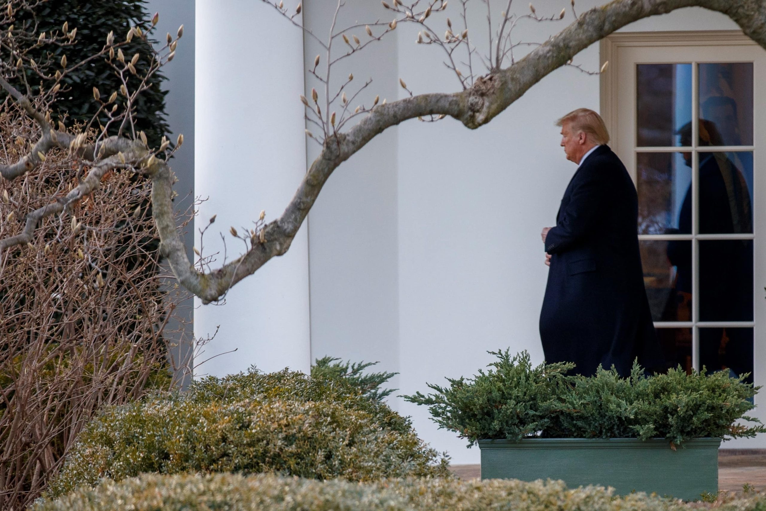 Trump asegura que "la elección está lejos de haber finalizado"
