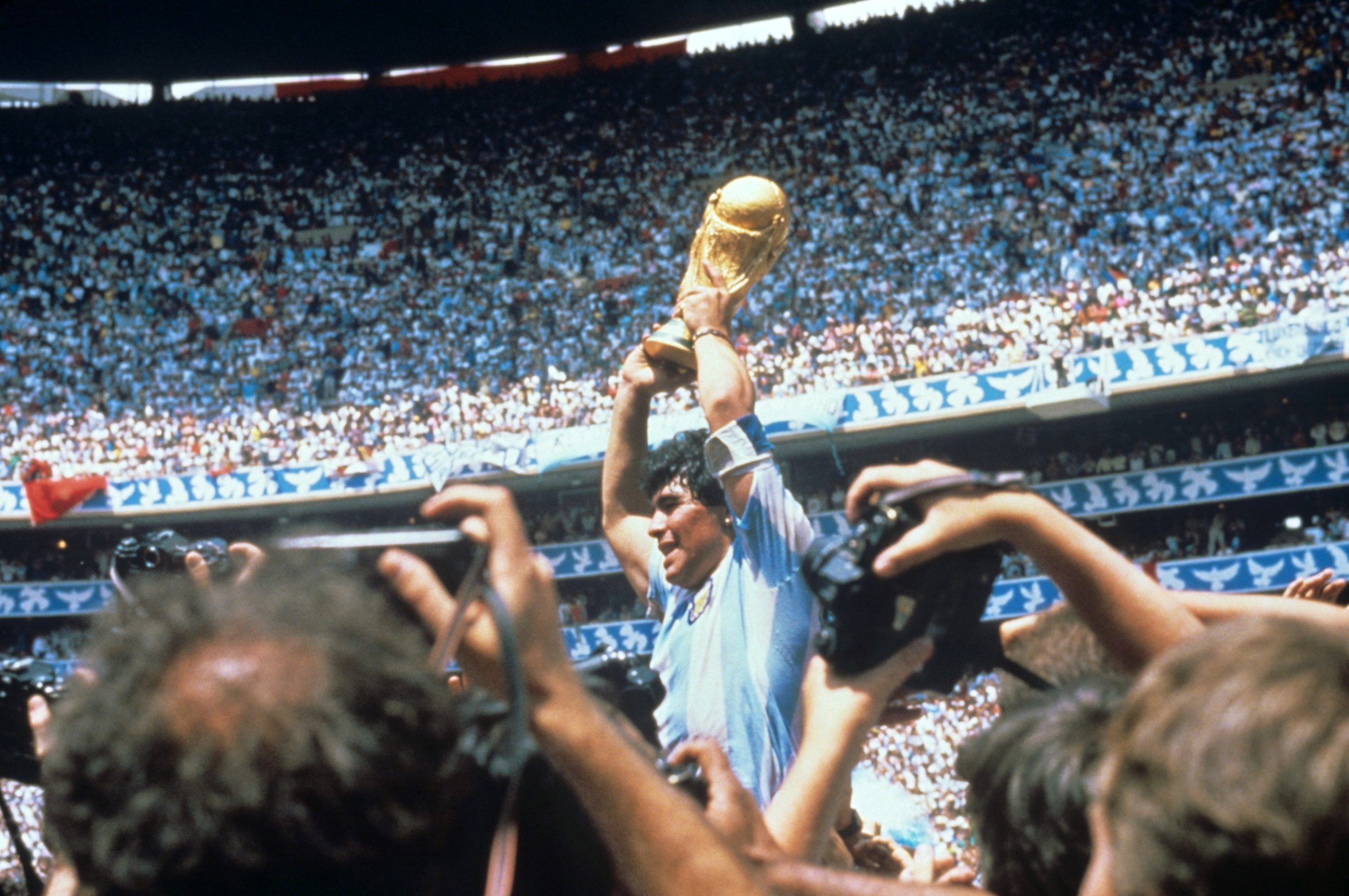 Diego Maradona, el hombre mitológico (Fotos)