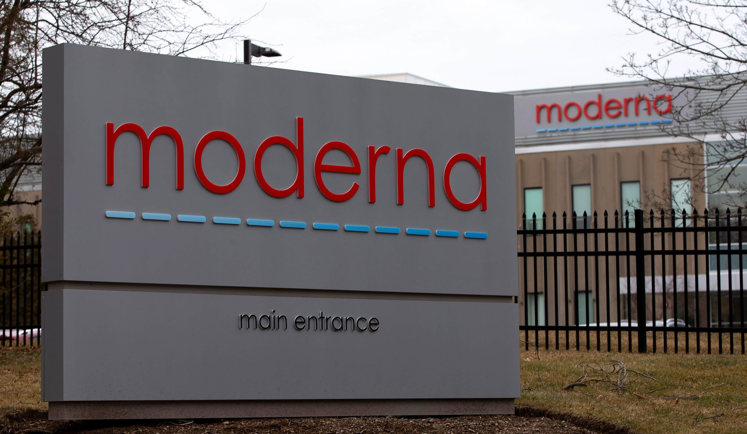Farmacéutica Moderna anuncia vacuna con 95 por ciento de efectividad