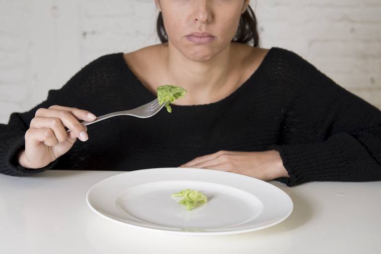 ONG promueve campaña para prevenir trastornos alimenticios