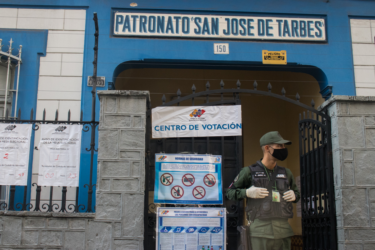 Ipys Venezuela registró 21 casos de violaciones a la libertad de expresión durante el 6D