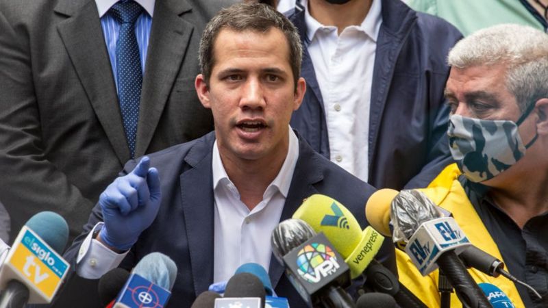 Guaidó califica de “certero” el plan de vacunación colombiano contra el COVID-19