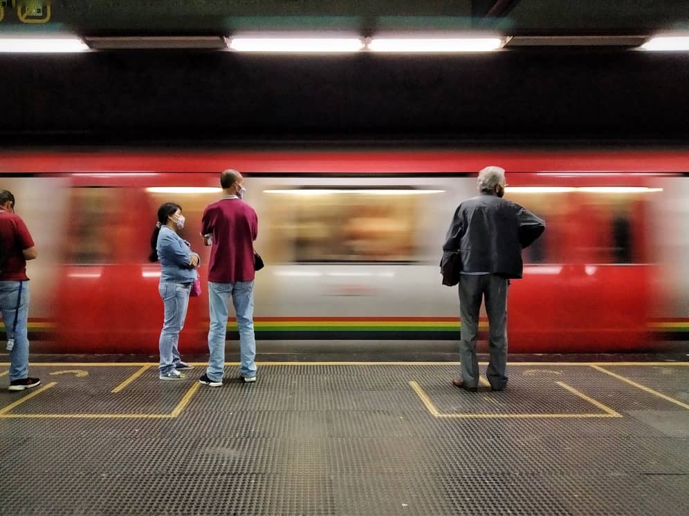 Metro de Caracas oficializó aumento del pasaje