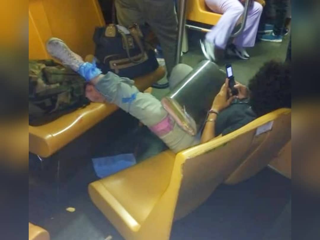 Tren del Metro de Caracas se descarriló y dejó dos heridos