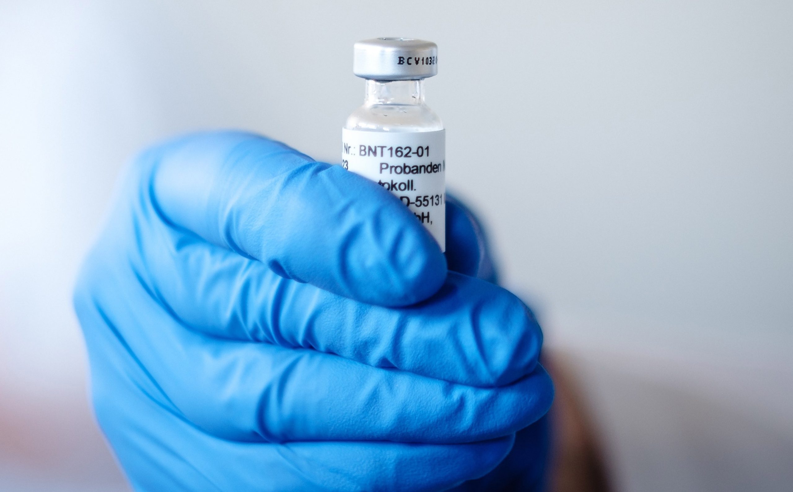 Agencia Europea del Medicamento da su visto bueno a la vacuna de Pfizer
