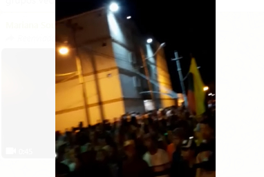 En Güiria protestan por segunda noche consecutiva por el naufragio #17Dic