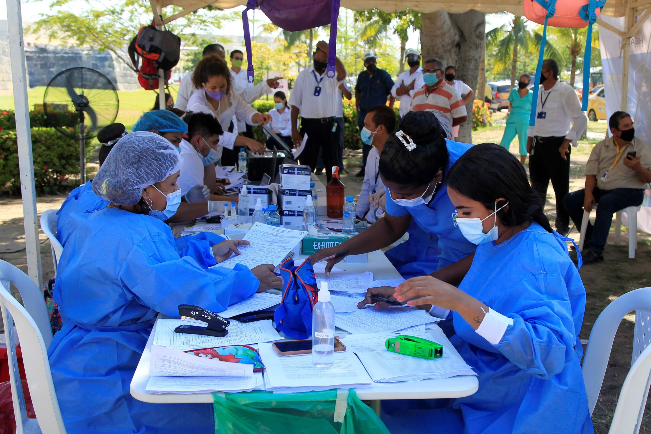 Coronavirus en Latinoamérica: Ecuador y Colombia implantan toque de queda