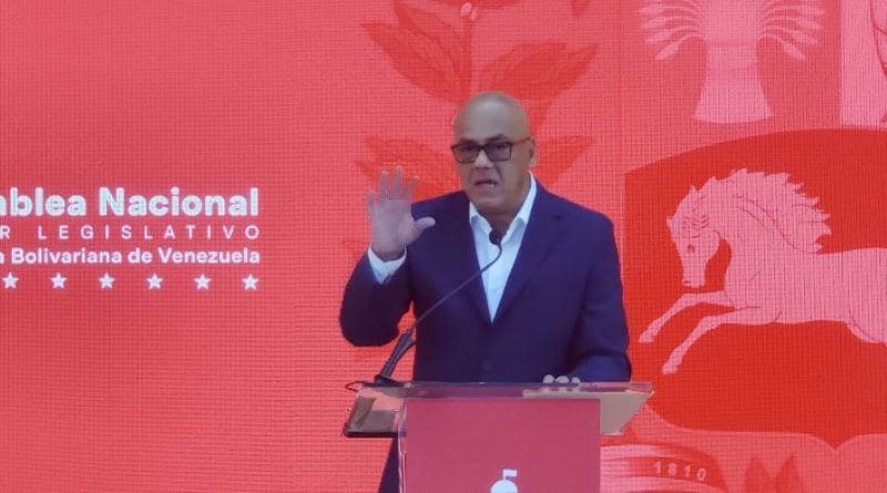 Jorge Rodríguez presenta videoconfesiones que involucran a Leopoldo López en supuesto plan para derrocar a Maduro