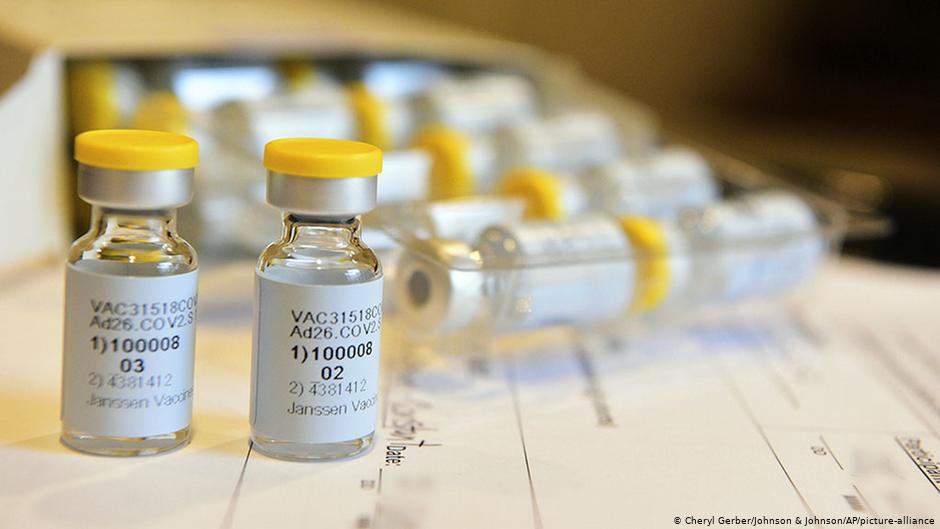 Agencia europea aprueba vacuna de AstraZeneca/Oxford