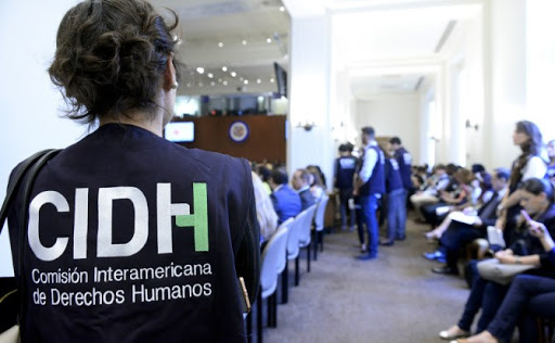 contra periodistas