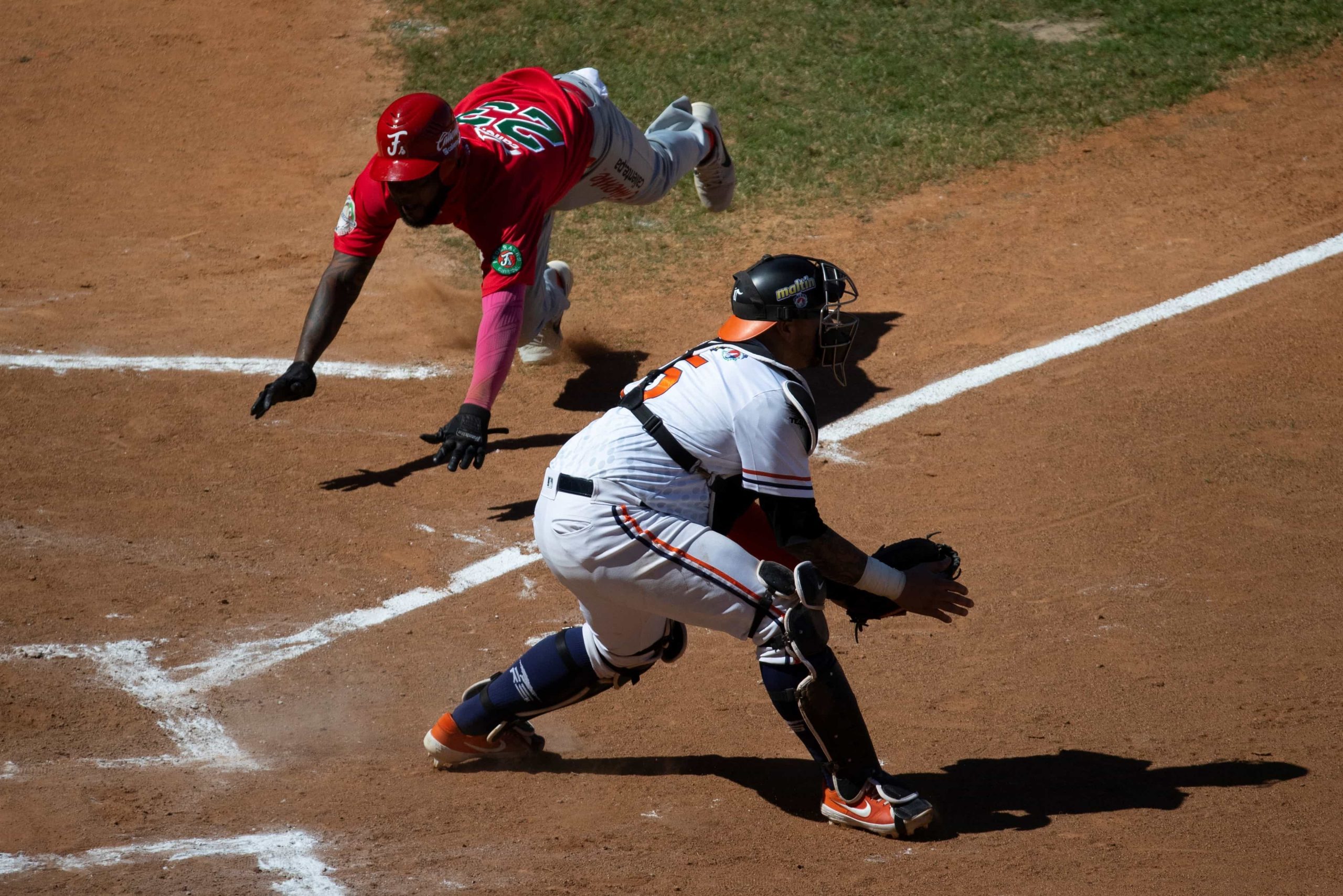 Panamá vence a Venezuela en el inicio de la Serie del Caribe