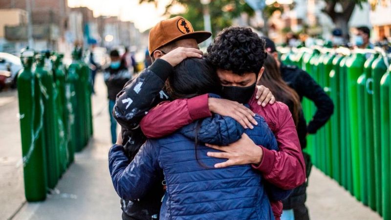 Coronavirus en Perú: el escándalo por las vacunas de covid-19 que forzó la renuncia de dos ministros y una investigación contra el expresidente Vizcarra
